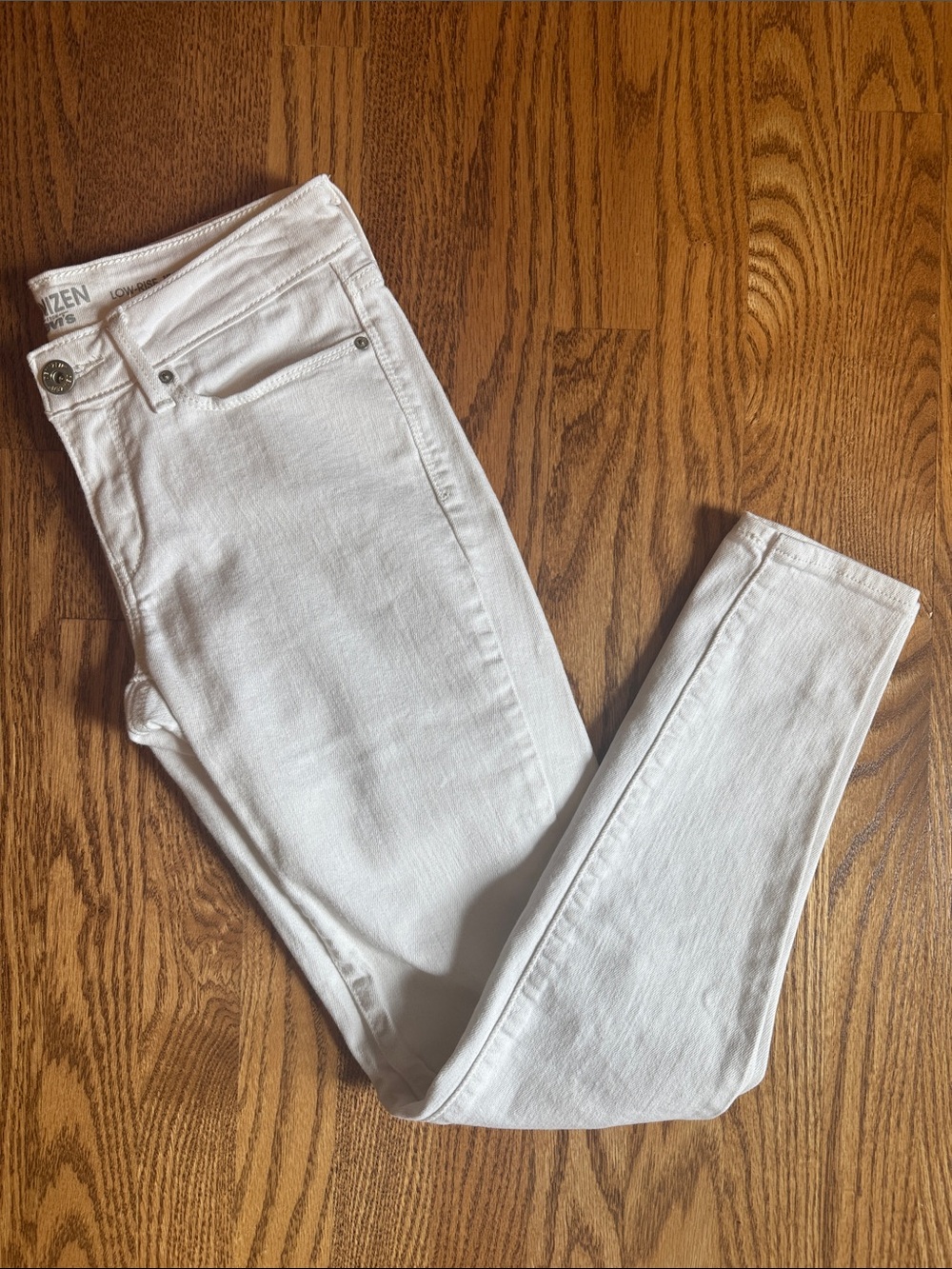 Denizen From Levi’s Low Rise White Jeggings, 27